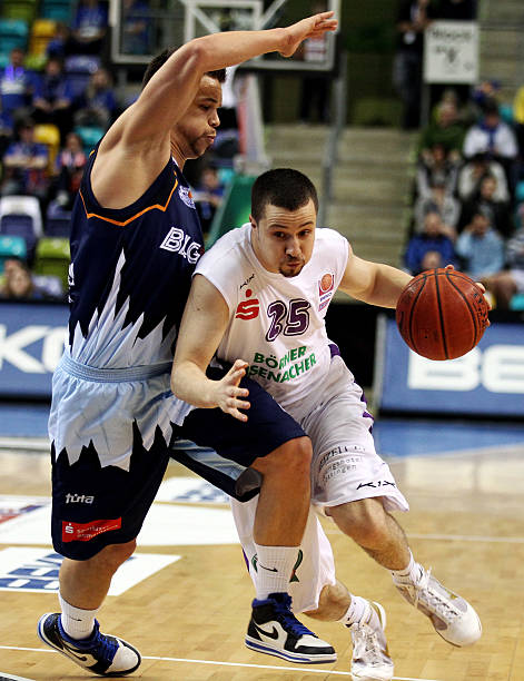 的背后绝非 的背后绝非