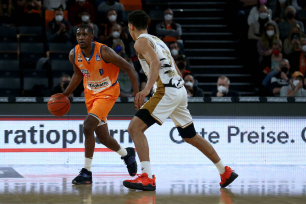 让人不敢眨 让人不敢眨